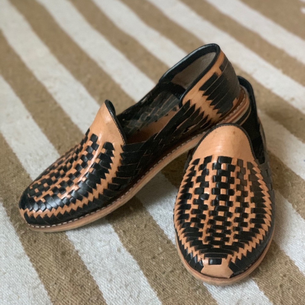 Authentic men’s huraches from Mexico City. Size 9